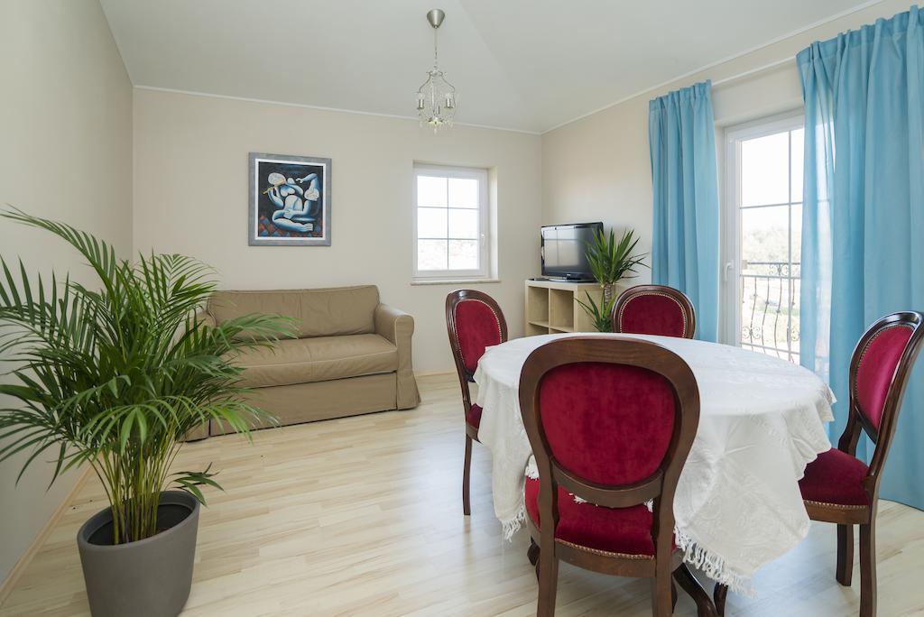 Apartments & Rooms Buoni Amici Murine Room photo