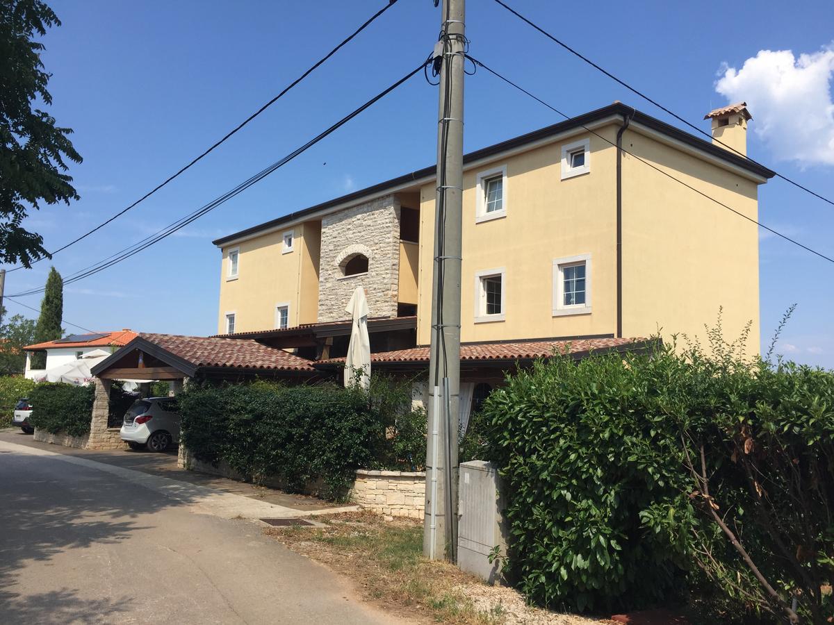 Apartments & Rooms Buoni Amici Murine Exterior photo
